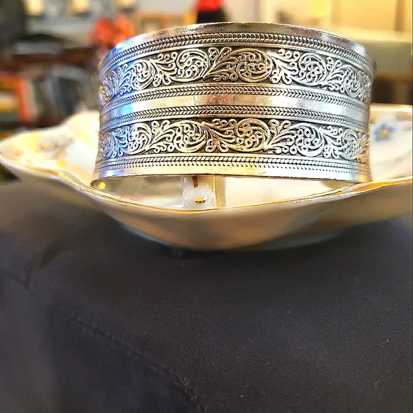 Filigree Silver Boho Wrist Cuff - Picture 4 of 5